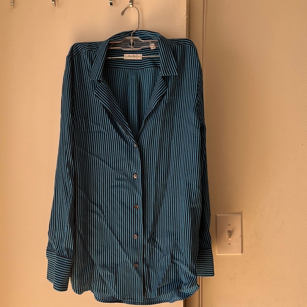 Equipment Femme Blue/ Black Vertical Striped Top Sz L EUC